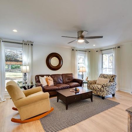 Tranquil Travelers Rest Home With Fire Pit! Exterior photo