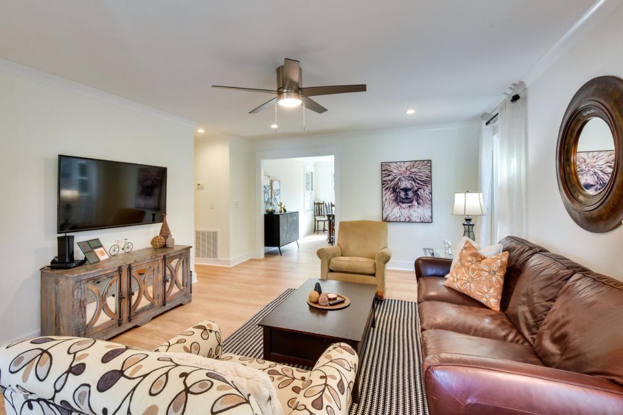 Tranquil Travelers Rest Home With Fire Pit! Exterior photo